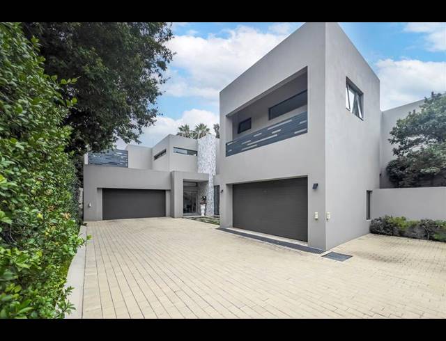 5 BEDROOM HOUSE FOR SALE IN DUXBERRY